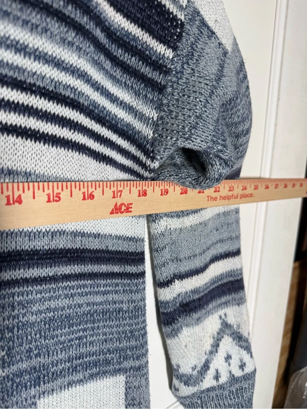 Lucky Brand Tribal Cardigan Blue and White Southwestern Knit Size M/L Buttons